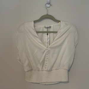 NWOT Alice + Olivia White Cropped Silk Blouse